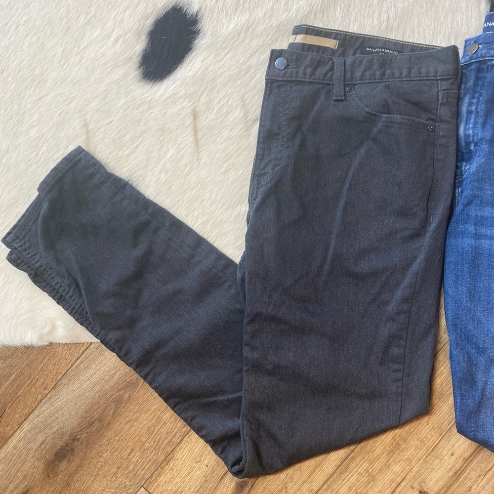 Banana Republic Men’s SLIM TRAVEL JEANS (2) - Picture 6 of 12